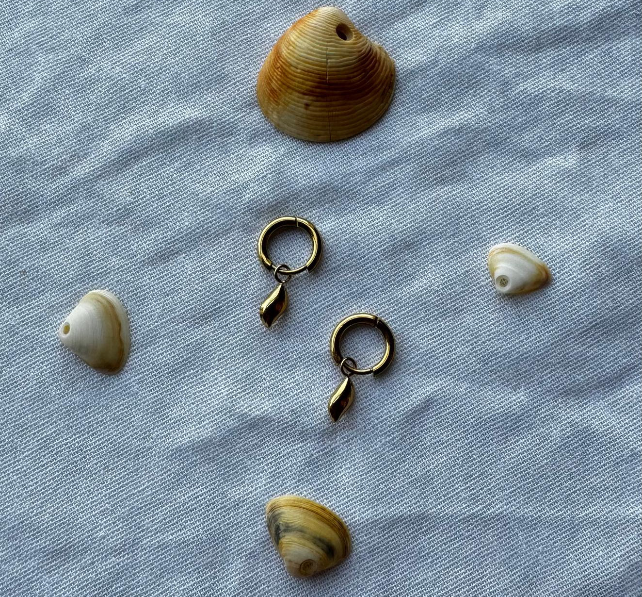 Pendientes aro gota colgada