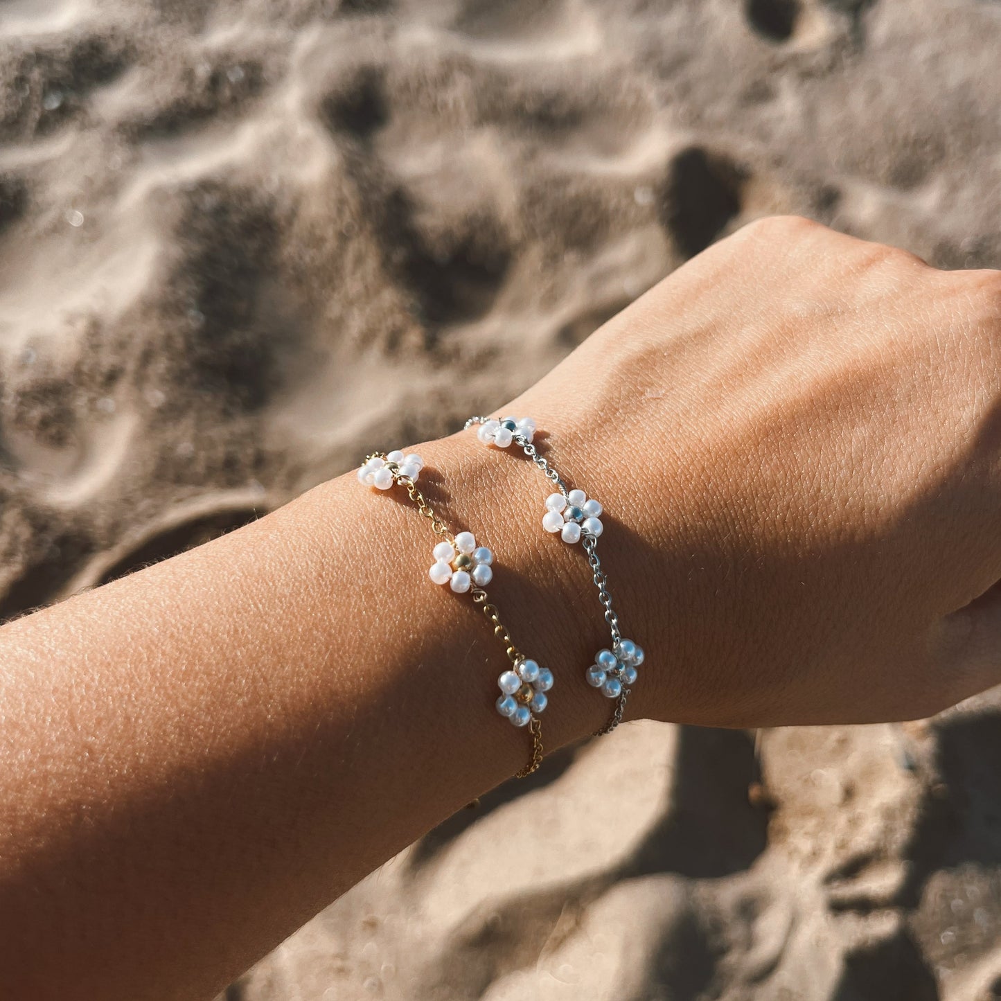Pulsera flor perlada