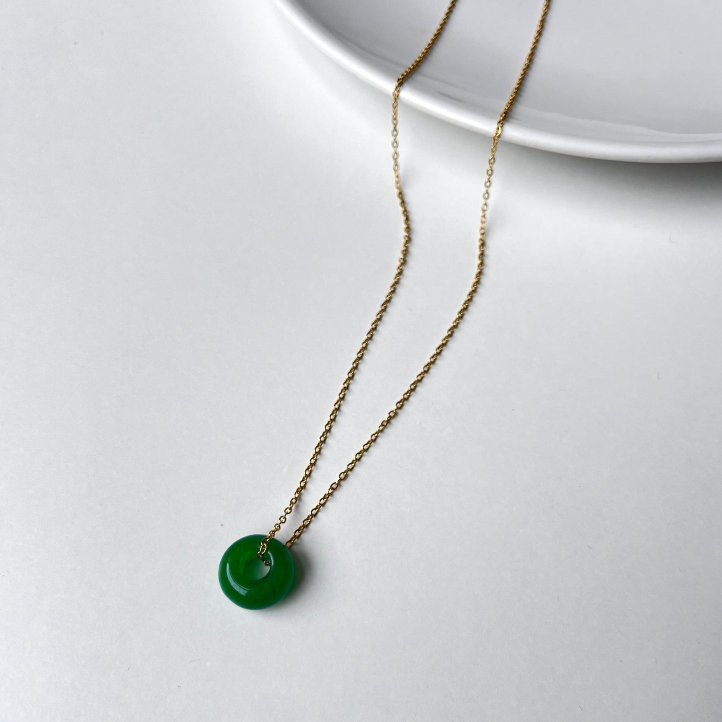 Collar bola verde