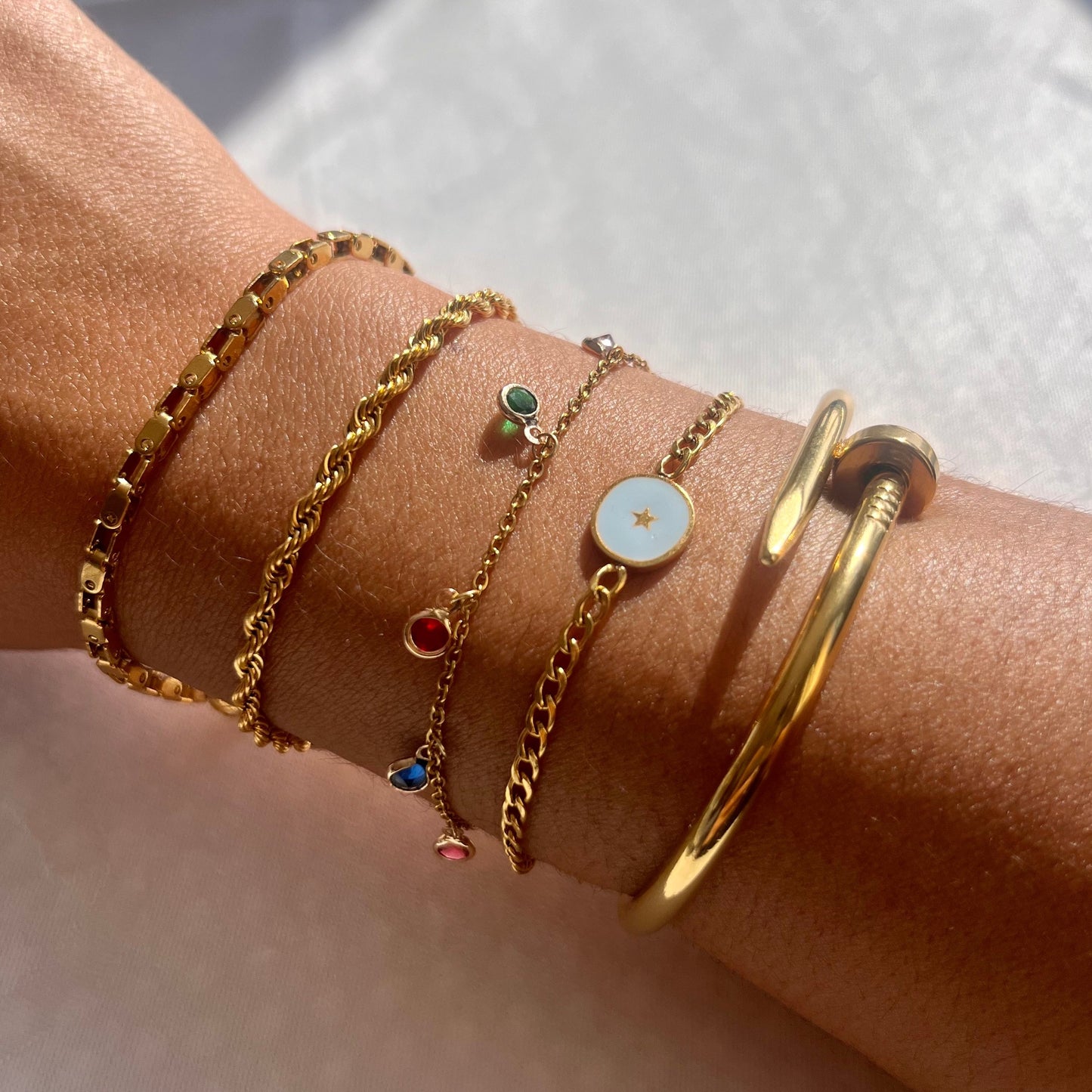 brazalete clavo