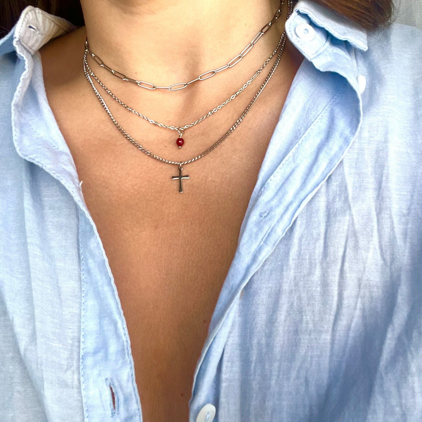 Collar triple cruz circonitas