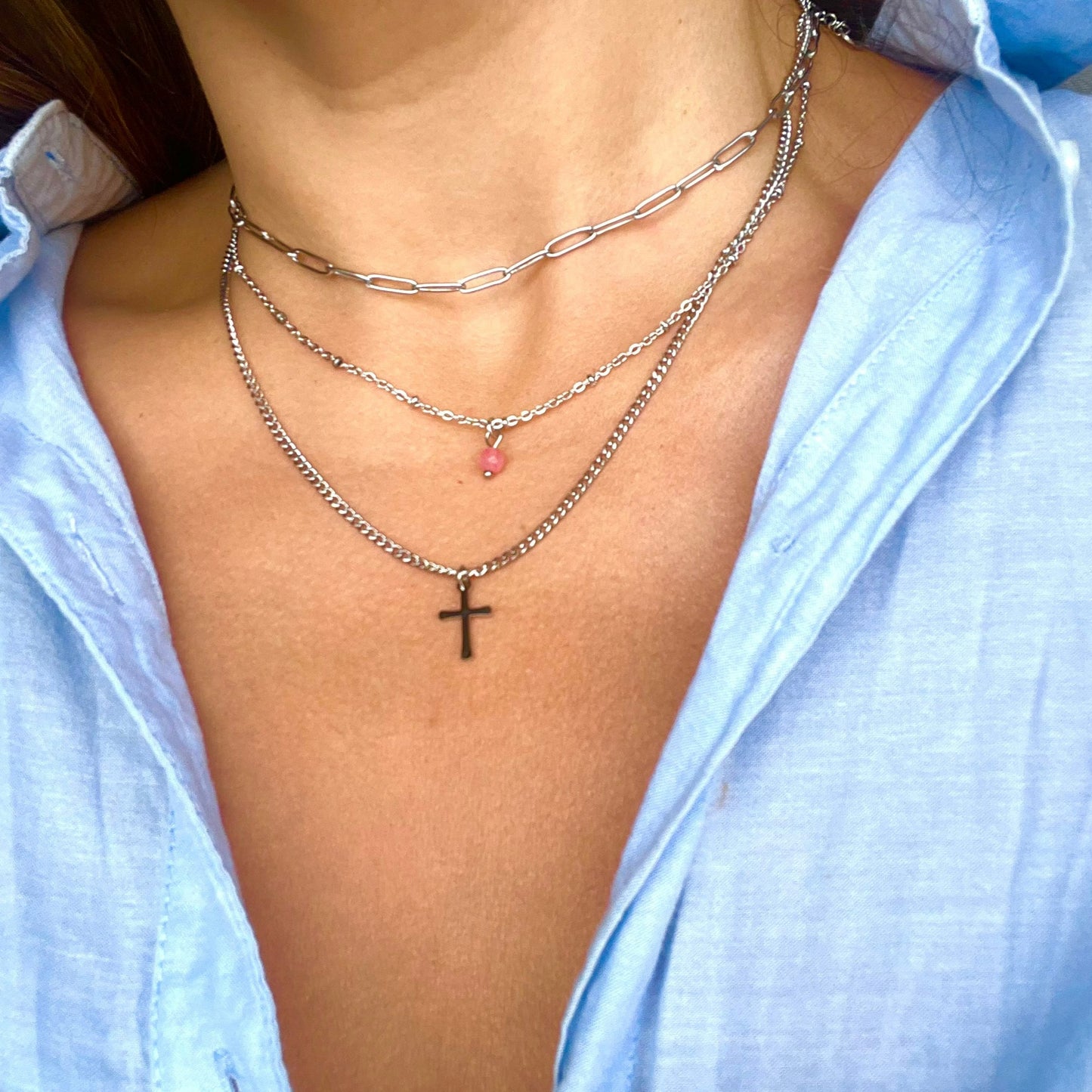 Collar triple cruz circonitas