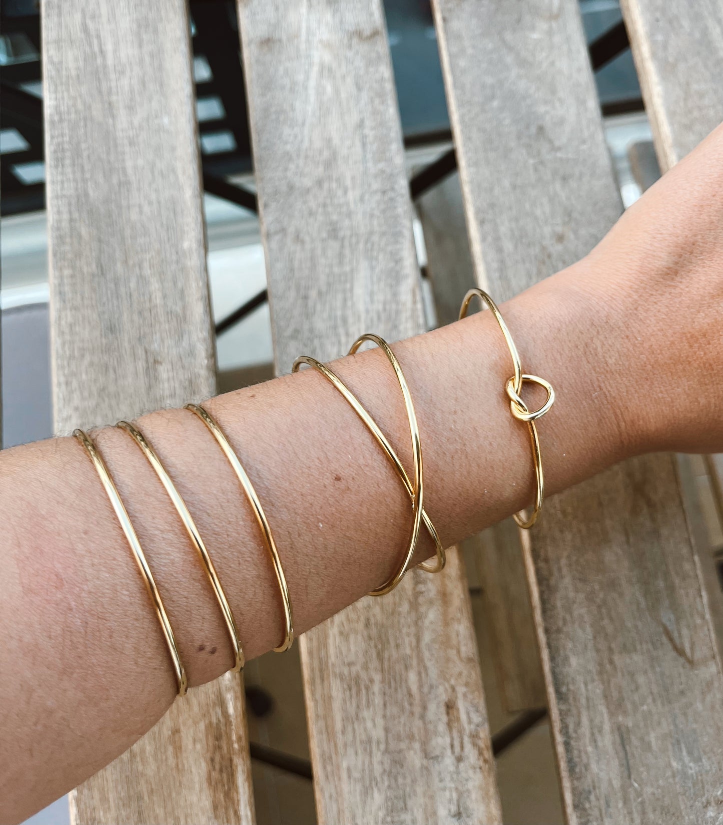 Brazalete Cruzado