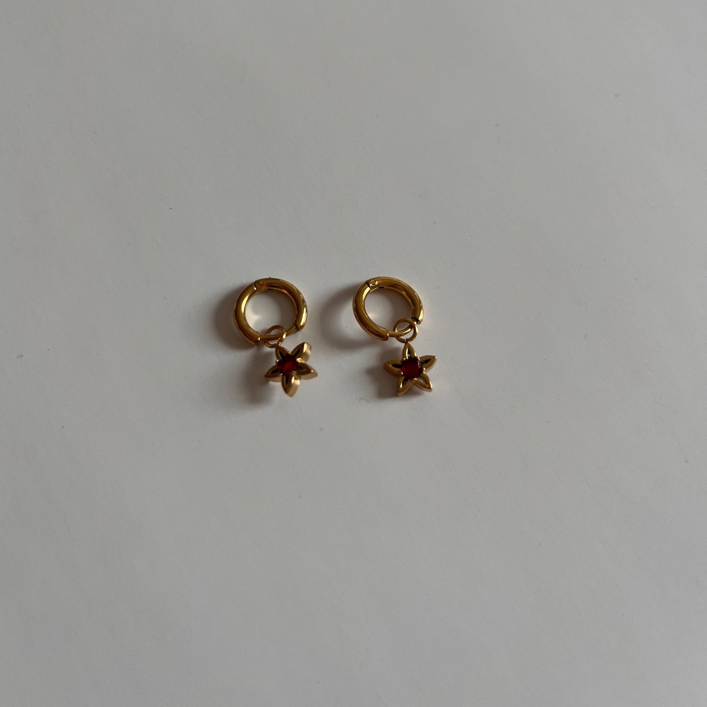 Pendientes aro estrella