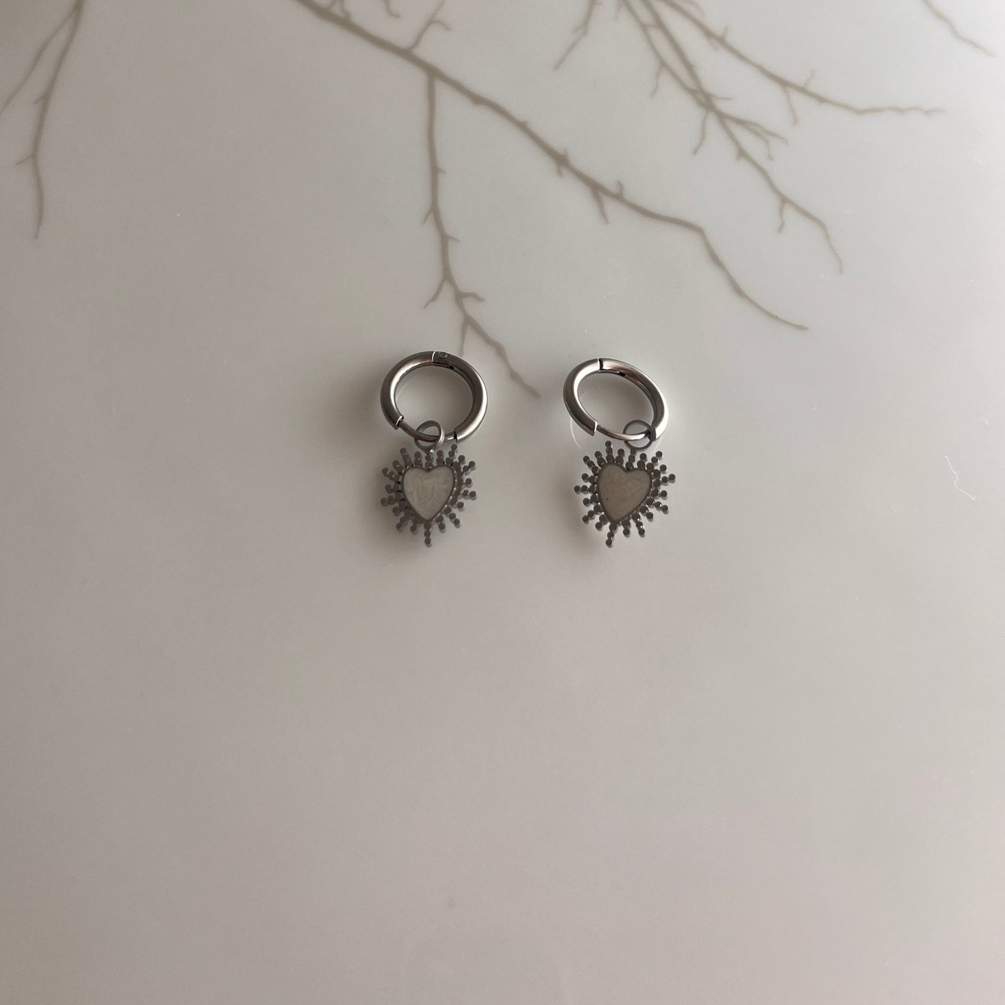 Pendientes corazones vibrante