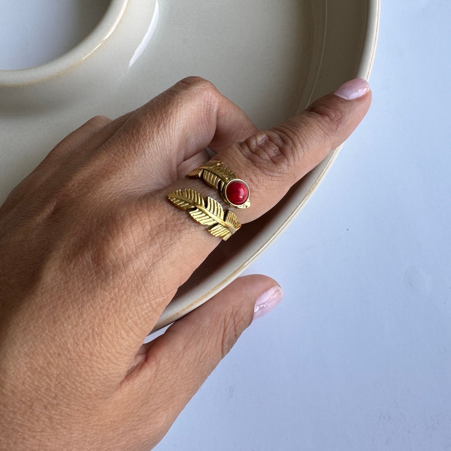 Anillo hoja rojo