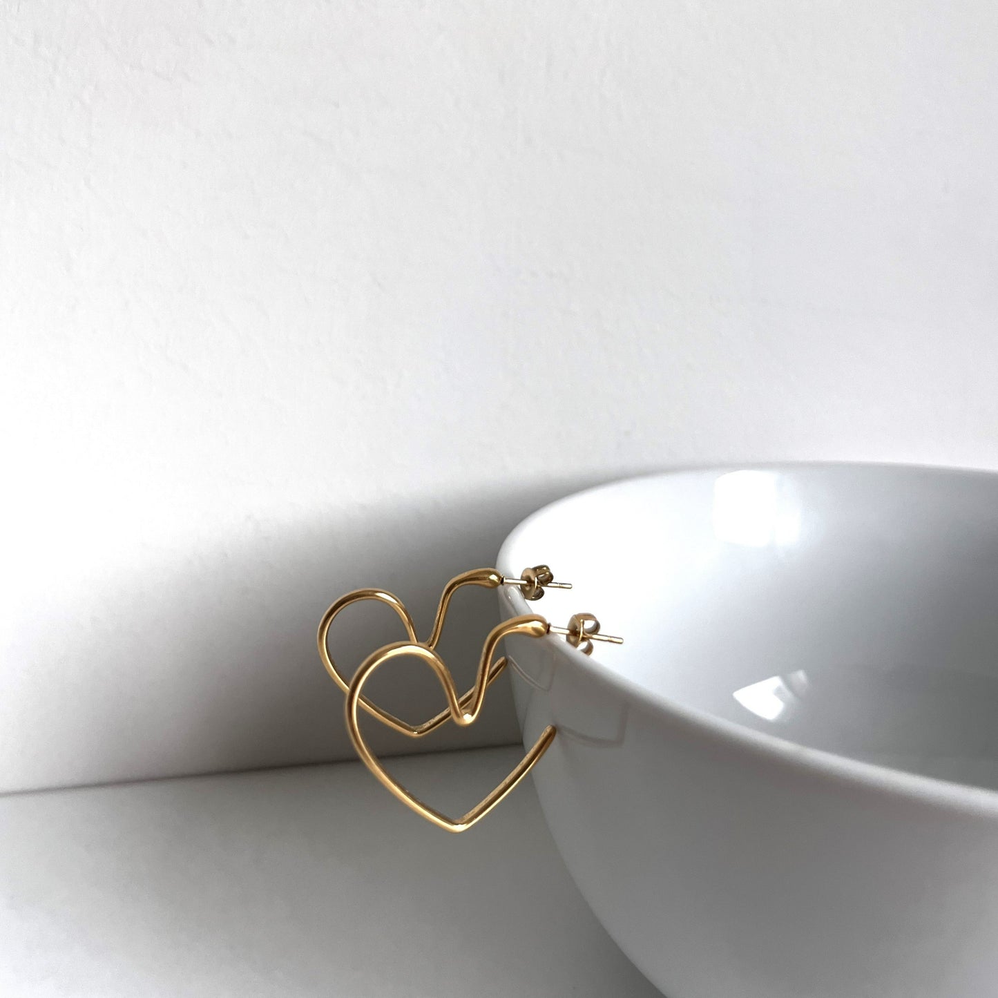 Pendientes silueta corazón