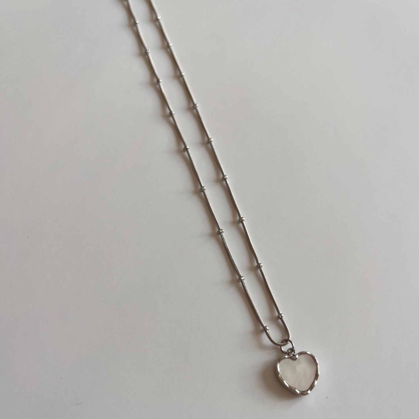 Collar corazón nacarado